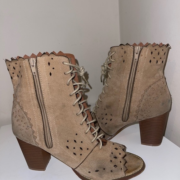 Yoki Nude High Heel Sandals Women Size 10 US - Picture 4 of 5